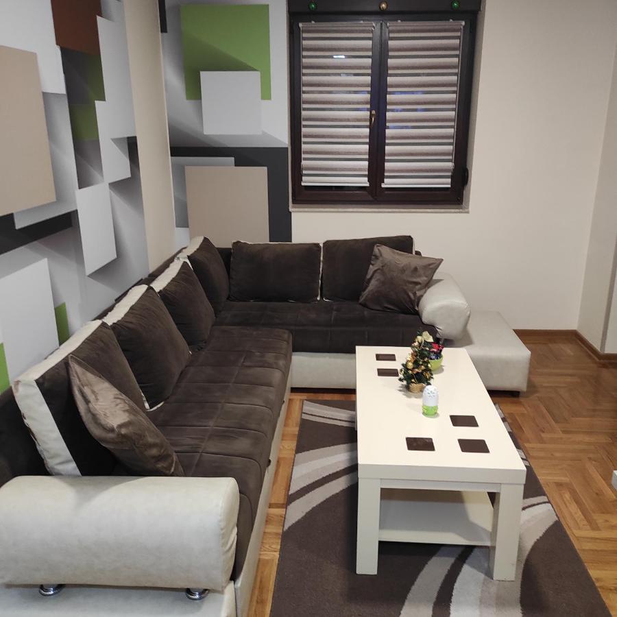 Apartment Lang &